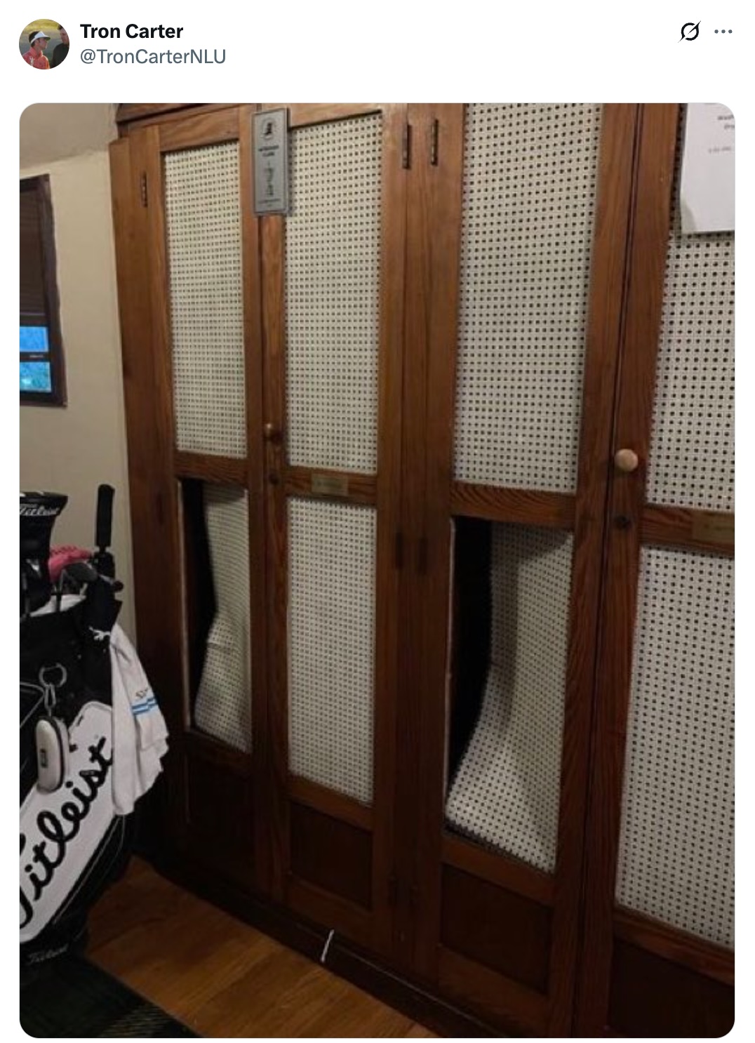 Screenshot of a Twitter post showing damage in the Oakmont locker room for the 2025 US Open.