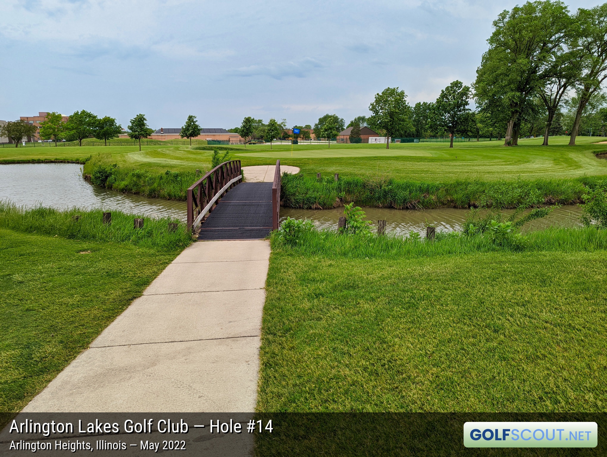 Photo of hole #14 at Arlington Lakes Golf Club in Arlington Heights, Illinois. 