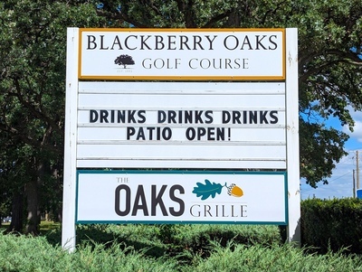 Blackberry Oaks Golf Course Entrance Sign