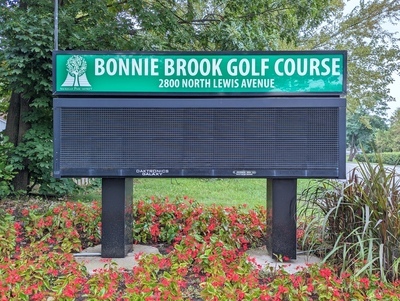 Bonnie Brook Golf Course Entrance Sign