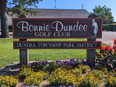 Bonnie Dundee Golf Club Entrance Sign