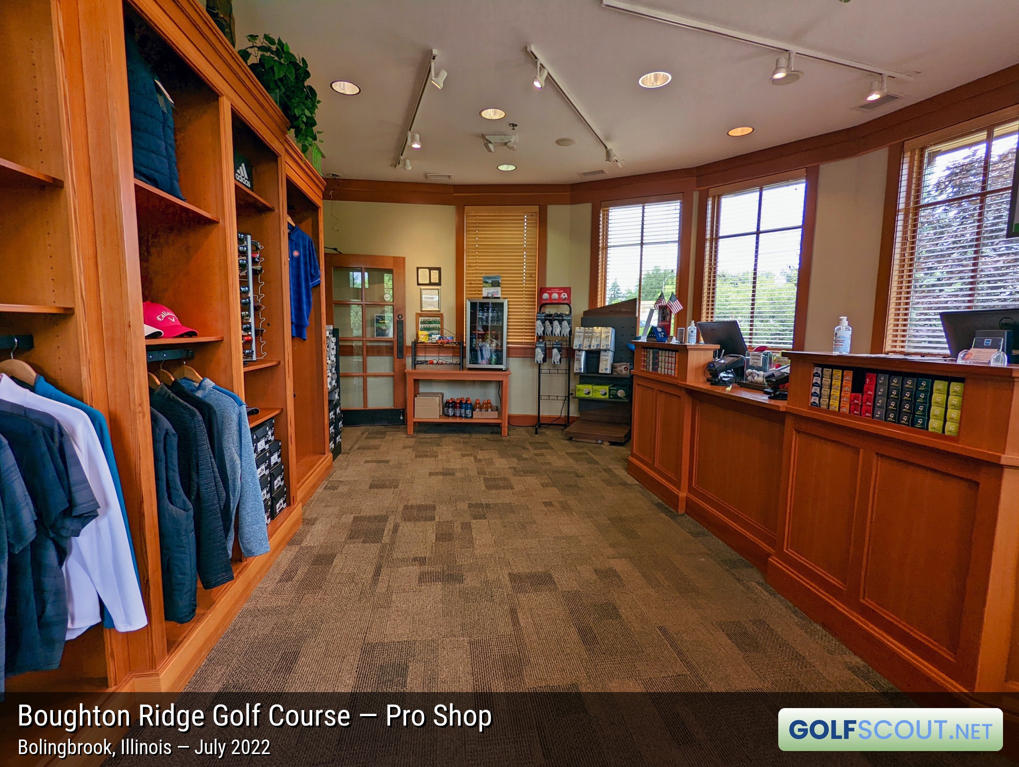 Photo of the pro shop at Boughton Ridge Golf Course in Bolingbrook, Illinois. 