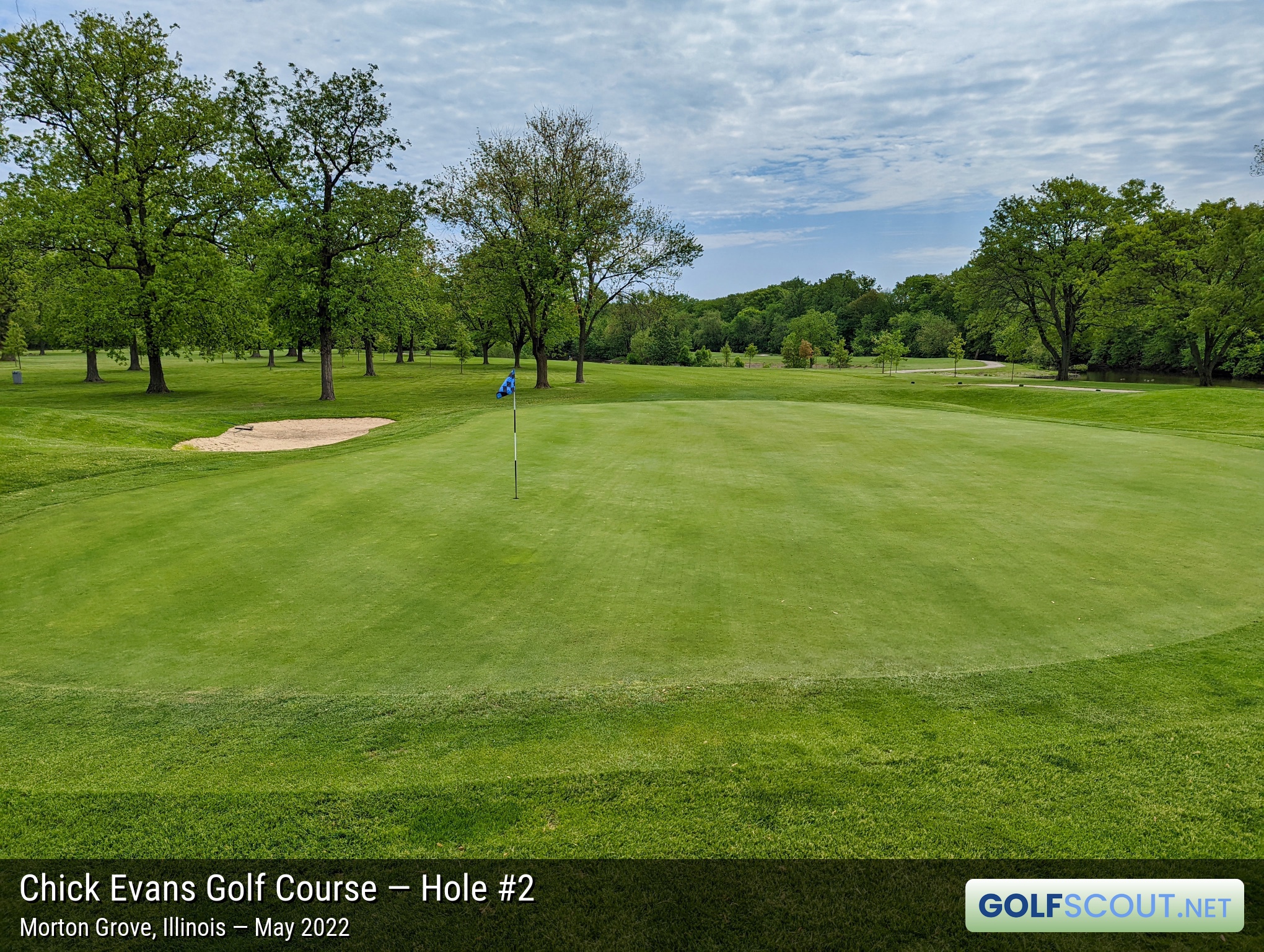 Photo of hole #2 at Chick Evans Golf Course in Morton Grove, Illinois. 