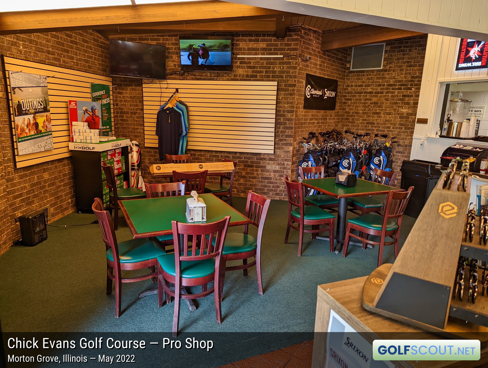 Photo of the pro shop at Chick Evans Golf Course in Morton Grove, Illinois. Stock up on beverages, candy, snacks, etc before you fire ordnance off the first tee.