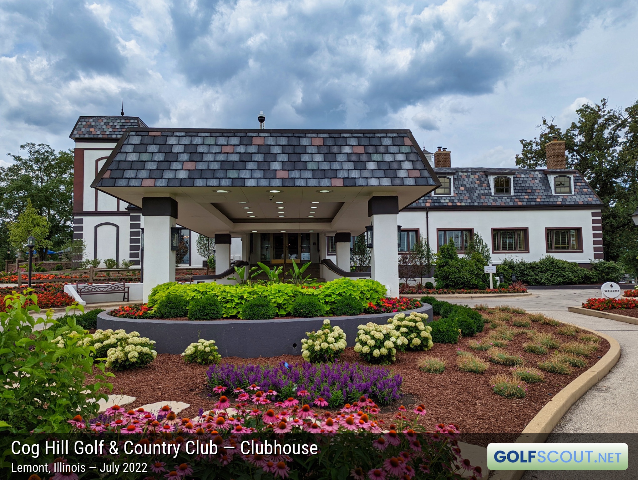 Photo of the clubhouse at Cog Hill Course #1 in Lemont, Illinois. The main clubhouse building at Cog Hill, which has the banquet hall and nice restaurant.