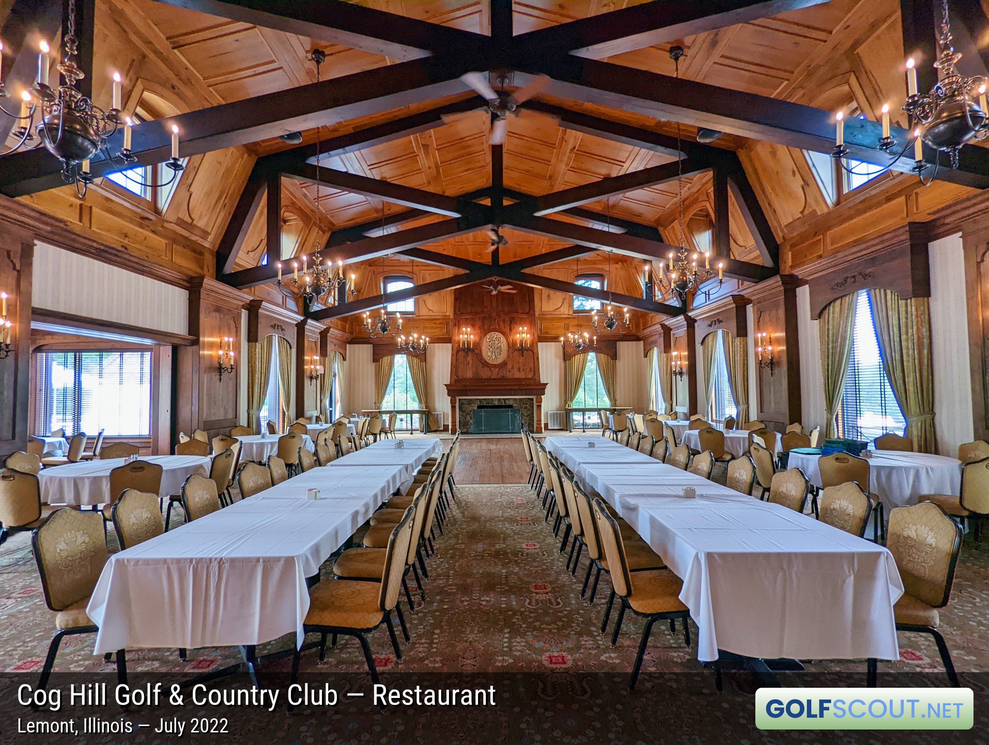 Photo of the restaurant at Cog Hill Course #3 in Lemont, Illinois. The beautiful main dining hall at Cog Hill's clubhouse.