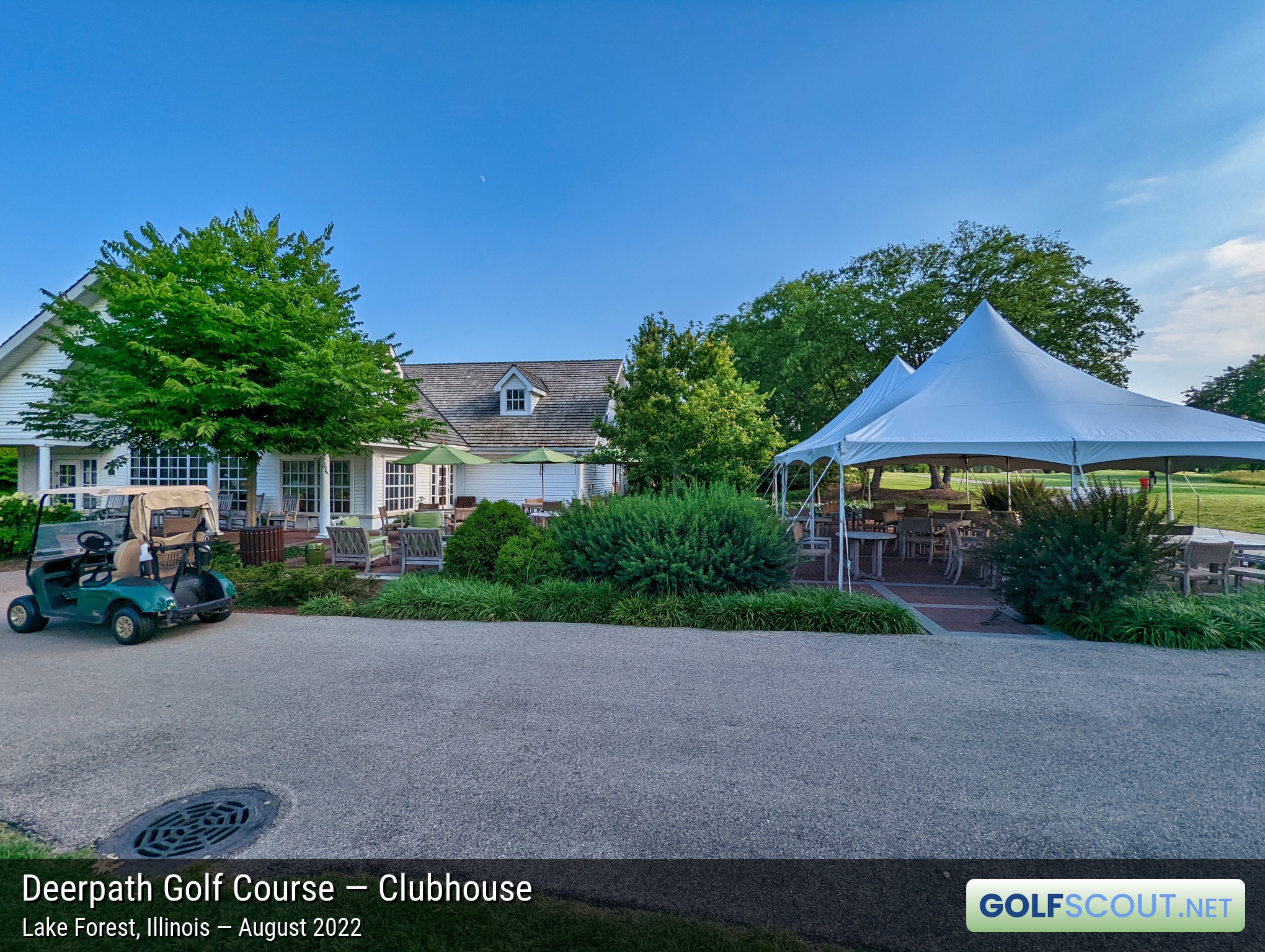 Photo of the clubhouse at Deerpath Golf Course in Lake Forest, Illinois. 