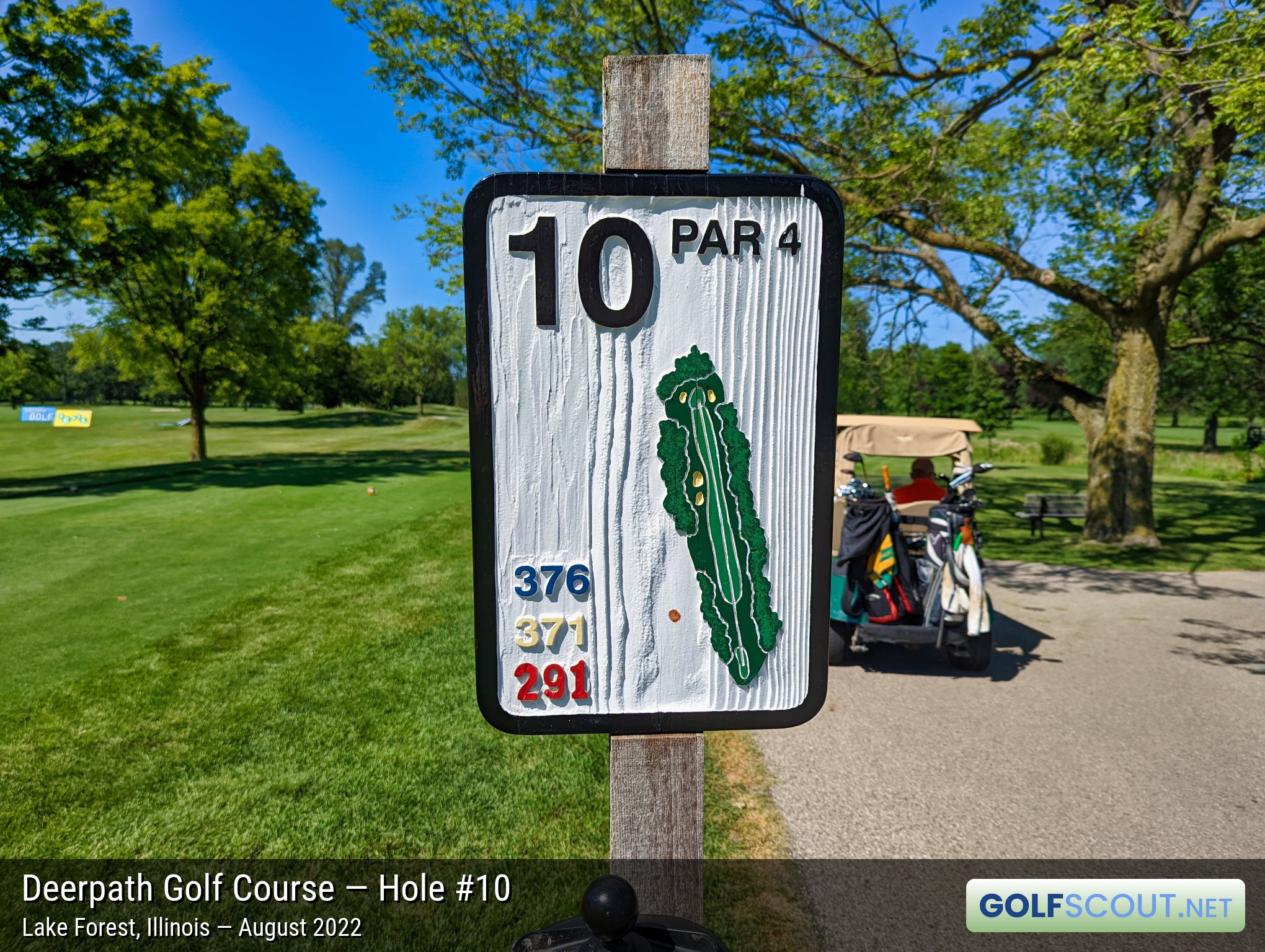 Photo of hole #10 at Deerpath Golf Course in Lake Forest, Illinois. 
