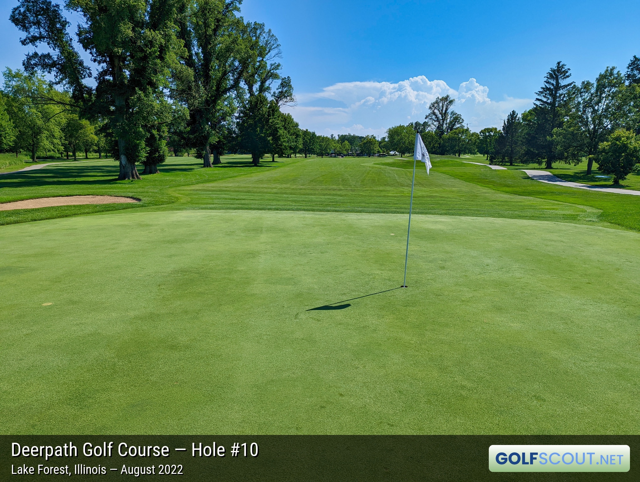Photo of hole #10 at Deerpath Golf Course in Lake Forest, Illinois. 