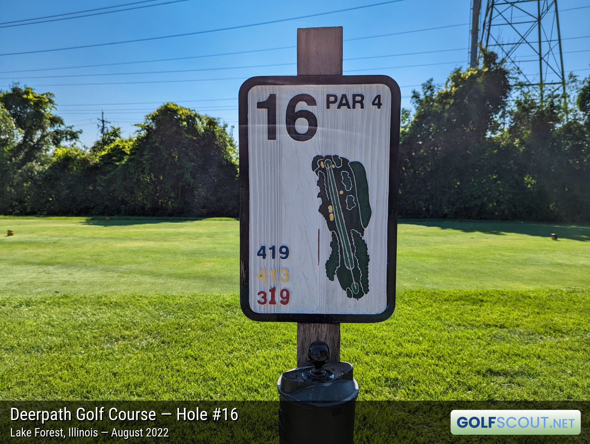 Photo of hole #16 at Deerpath Golf Course in Lake Forest, Illinois. 