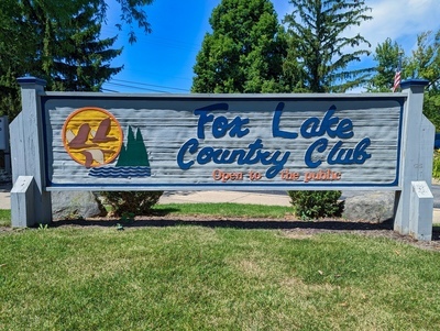 Fox Lake Country Club Entrance Sign