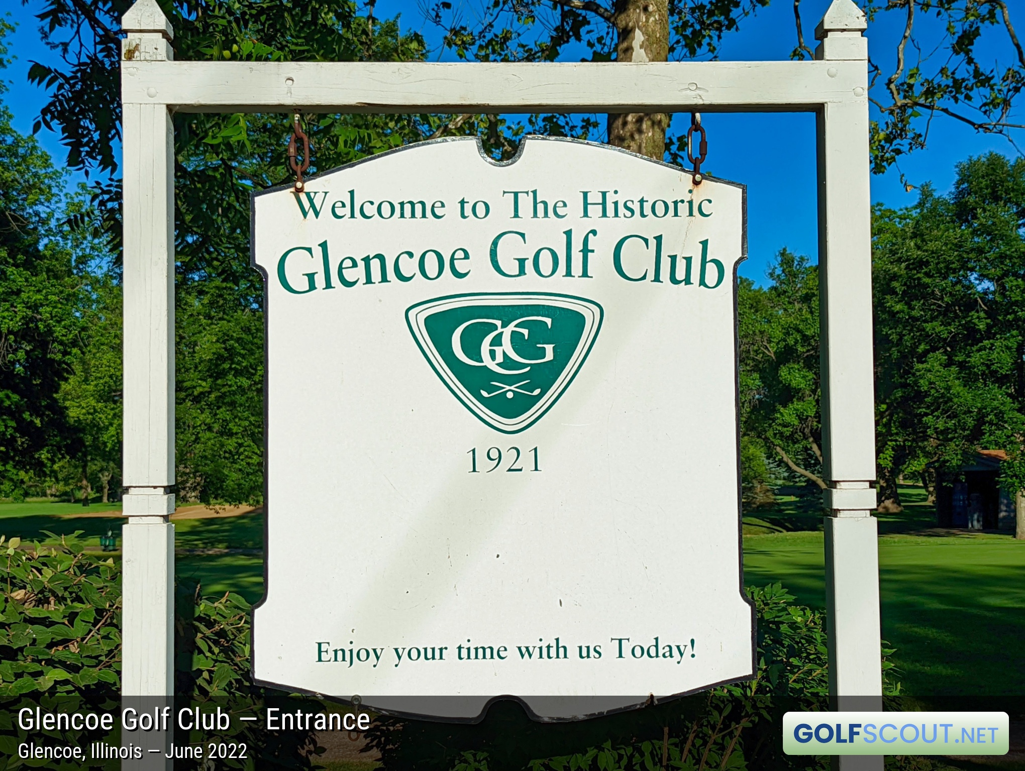 Sign at the entrance to Glencoe Golf Club