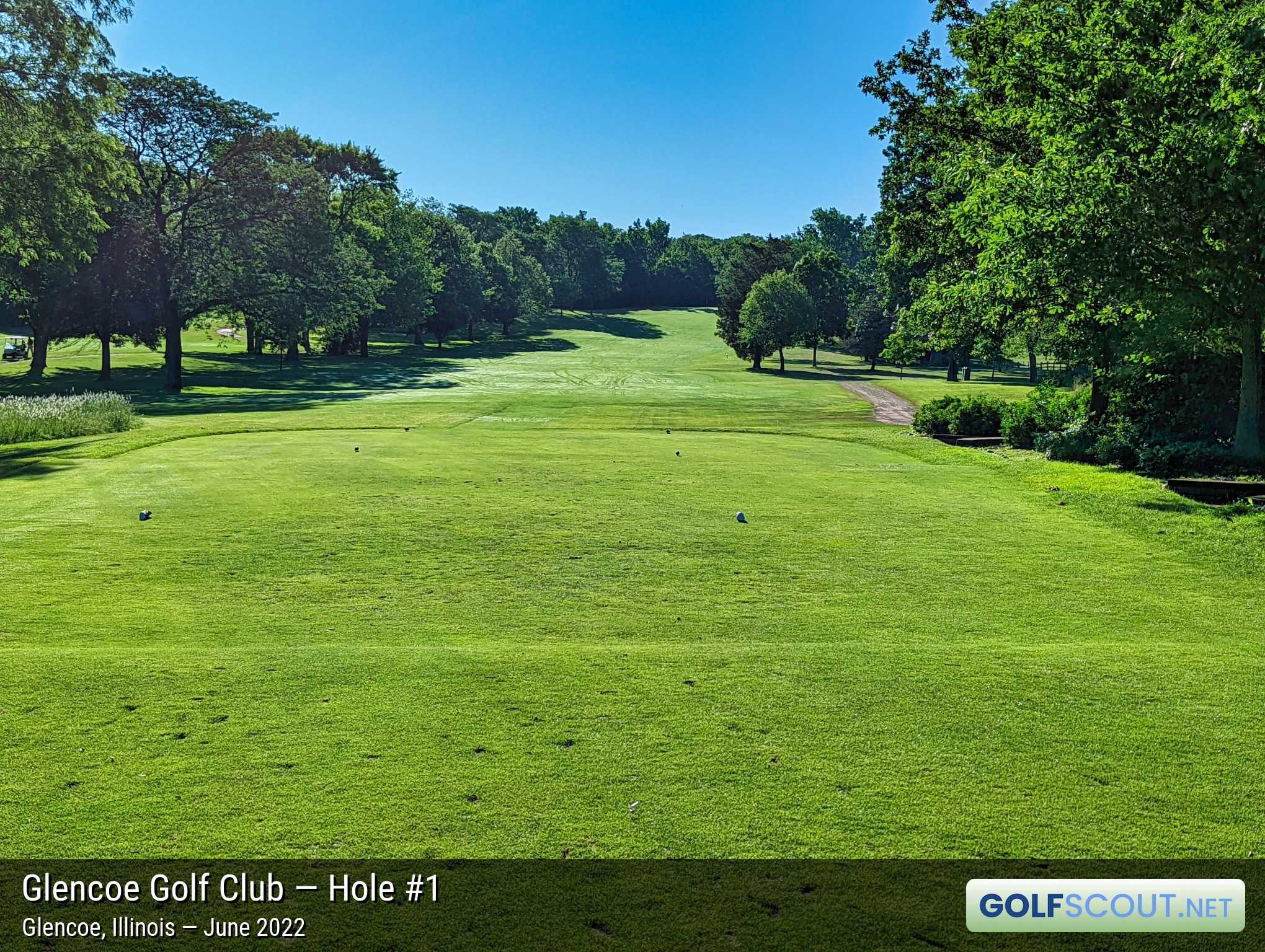 Photo of hole #1 at Glencoe Golf Club in Glencoe, Illinois. 
