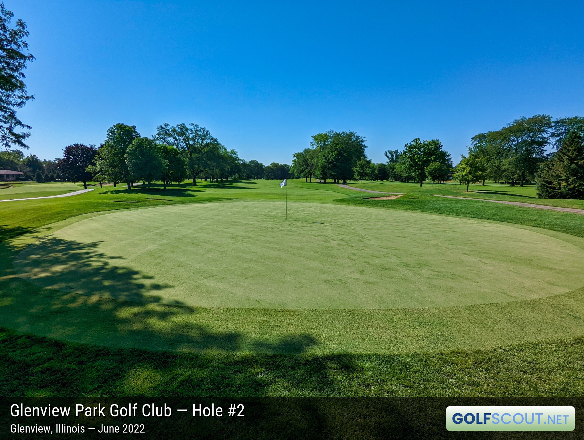 Photo of hole #2 at Glenview Park Golf Club in Glenview, Illinois. 
