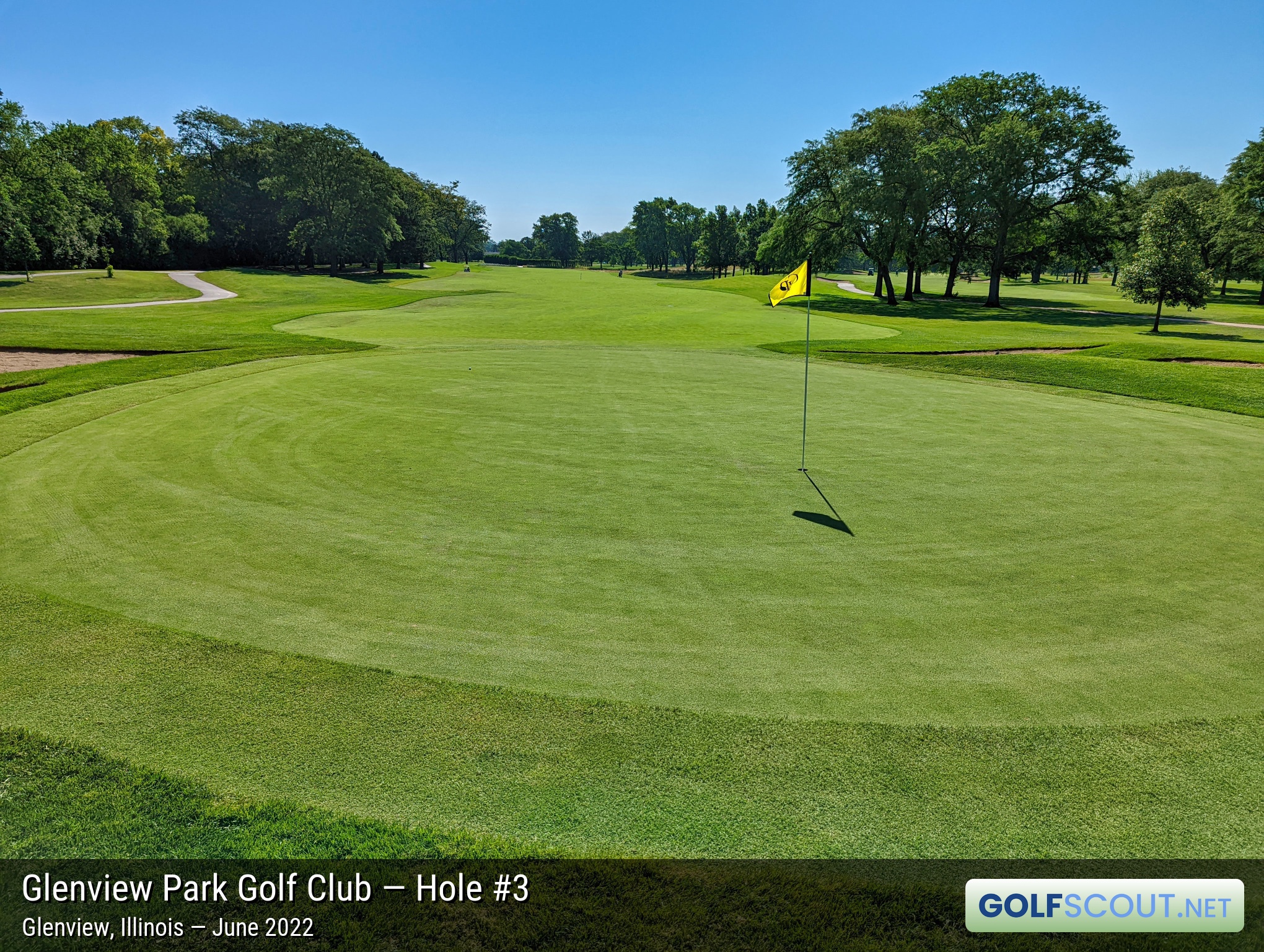 Photo of hole #3 at Glenview Park Golf Club in Glenview, Illinois. 