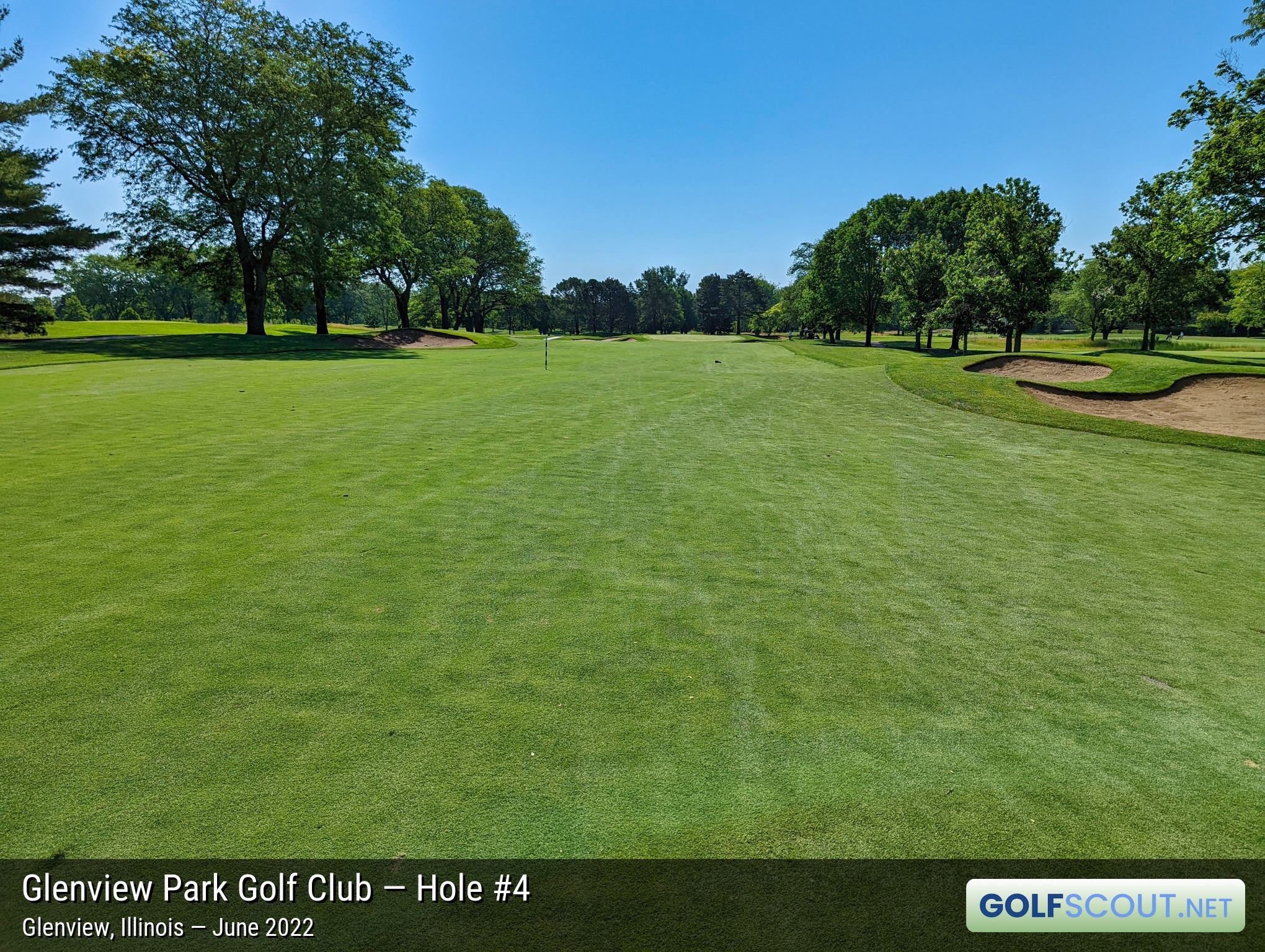 Photo of hole #4 at Glenview Park Golf Club in Glenview, Illinois. 