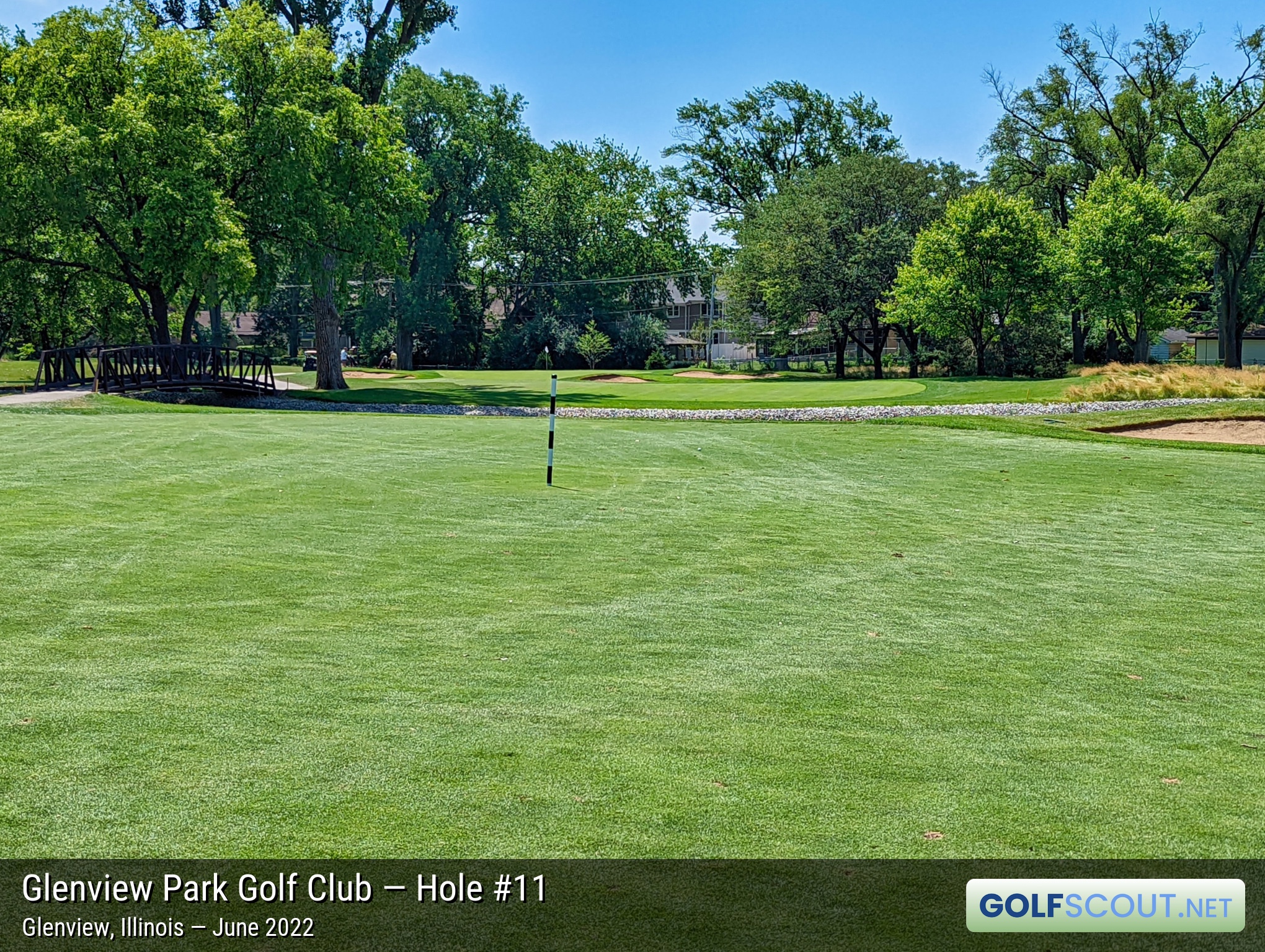 Photo of hole #11 at Glenview Park Golf Club in Glenview, Illinois. 
