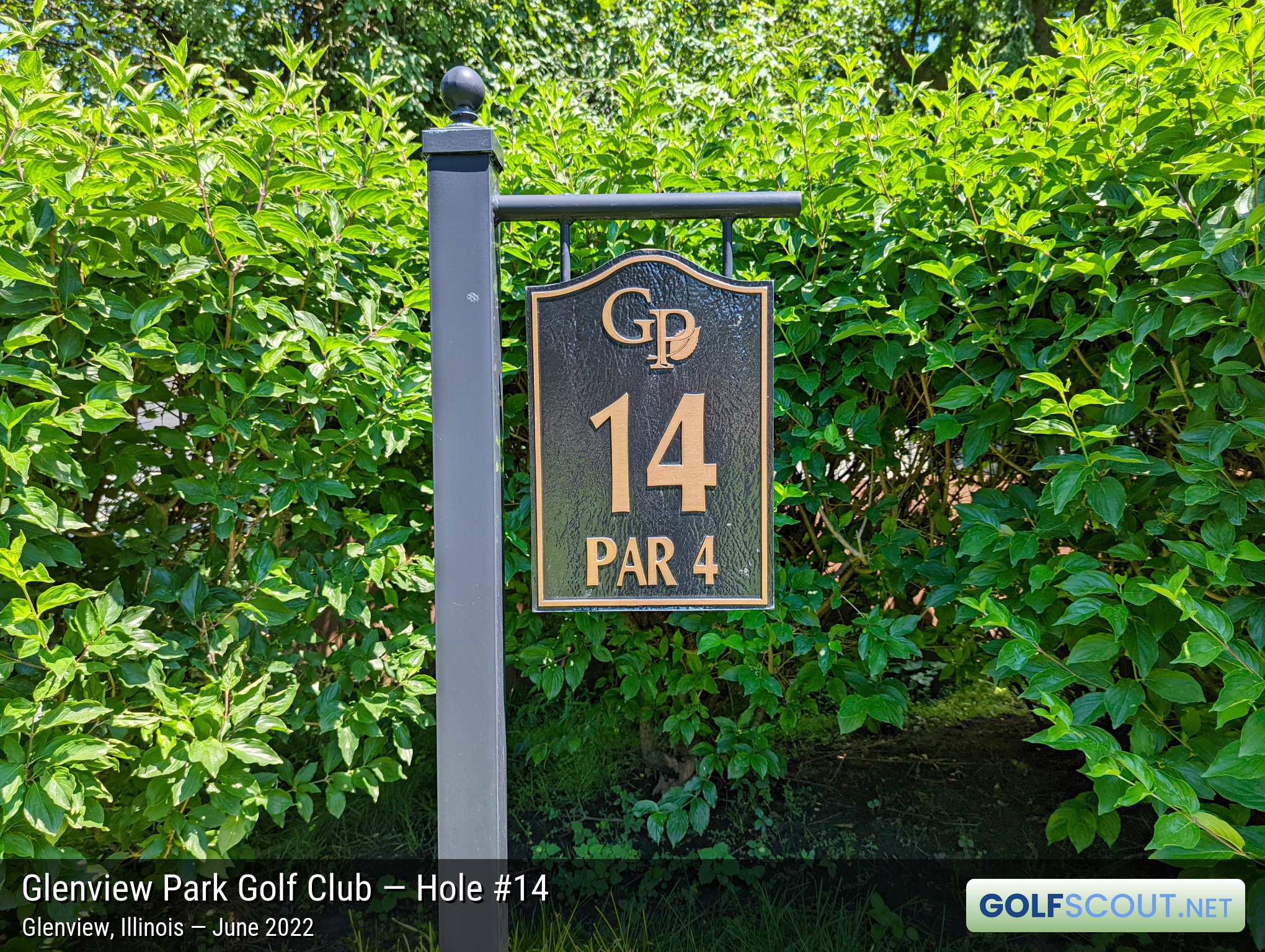 Photo of hole #14 at Glenview Park Golf Club in Glenview, Illinois. 