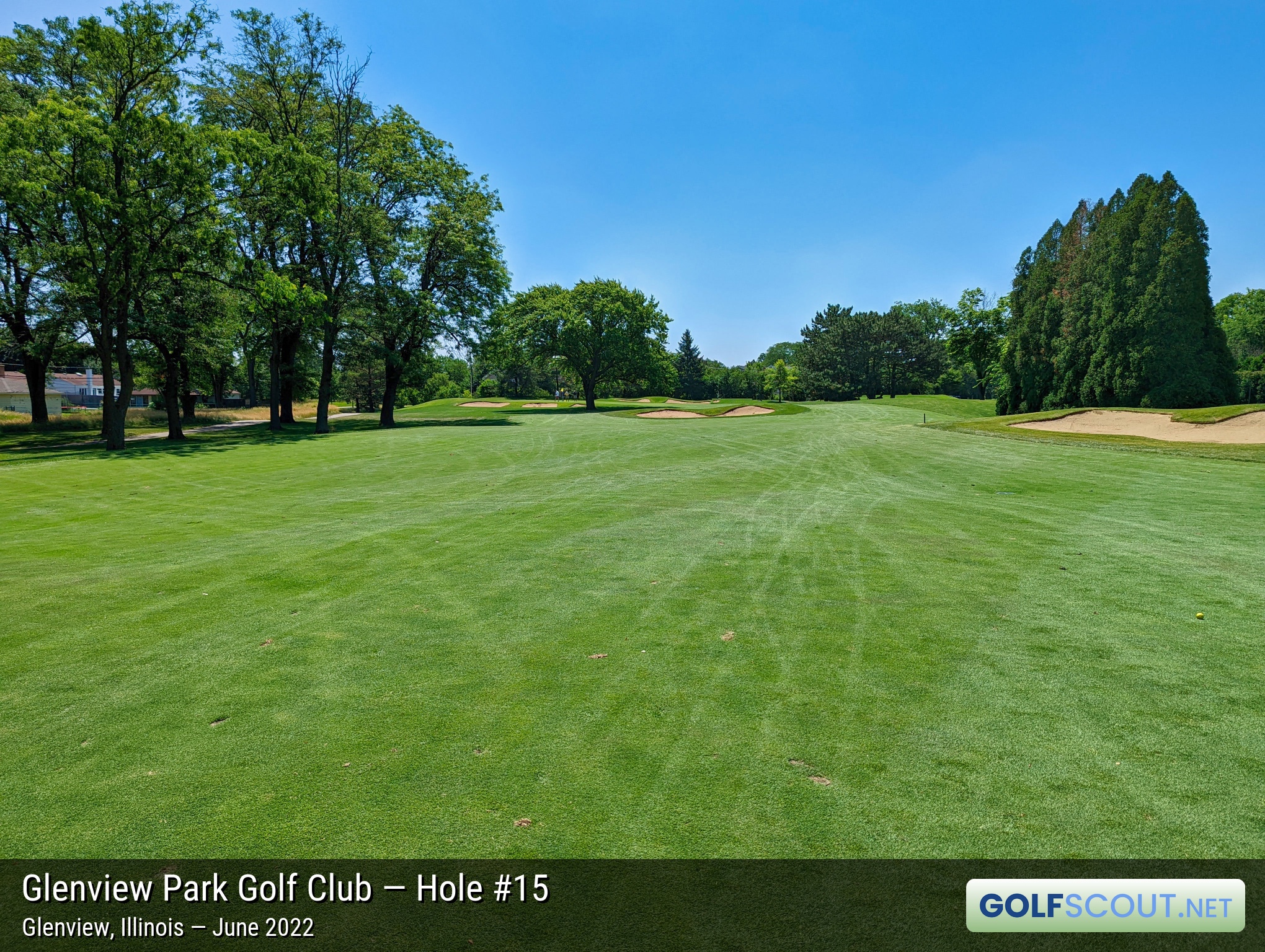 Photo of hole #15 at Glenview Park Golf Club in Glenview, Illinois. 