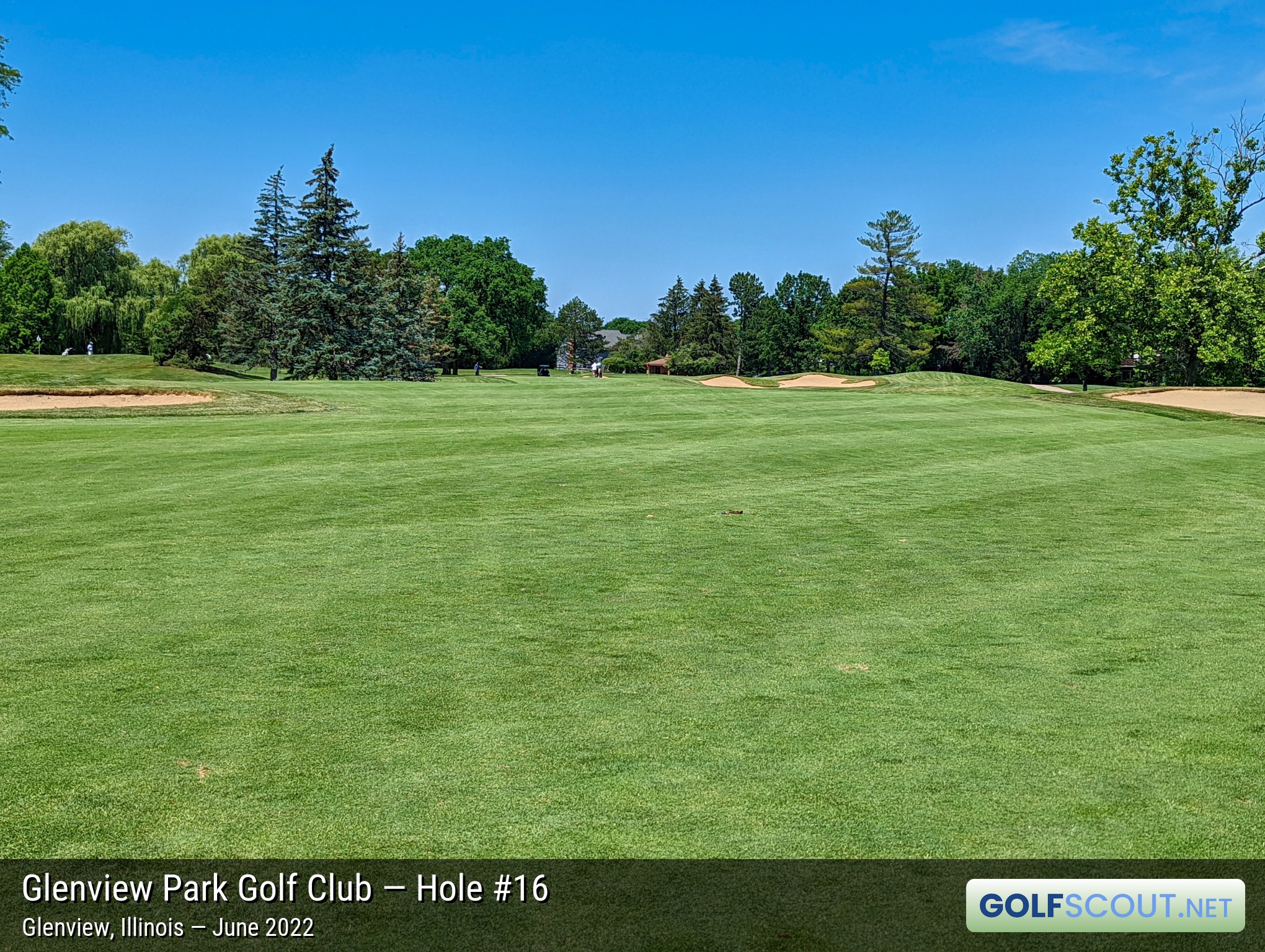 Photo of hole #16 at Glenview Park Golf Club in Glenview, Illinois. 
