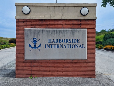 Harborside International Golf Center Entrance Sign