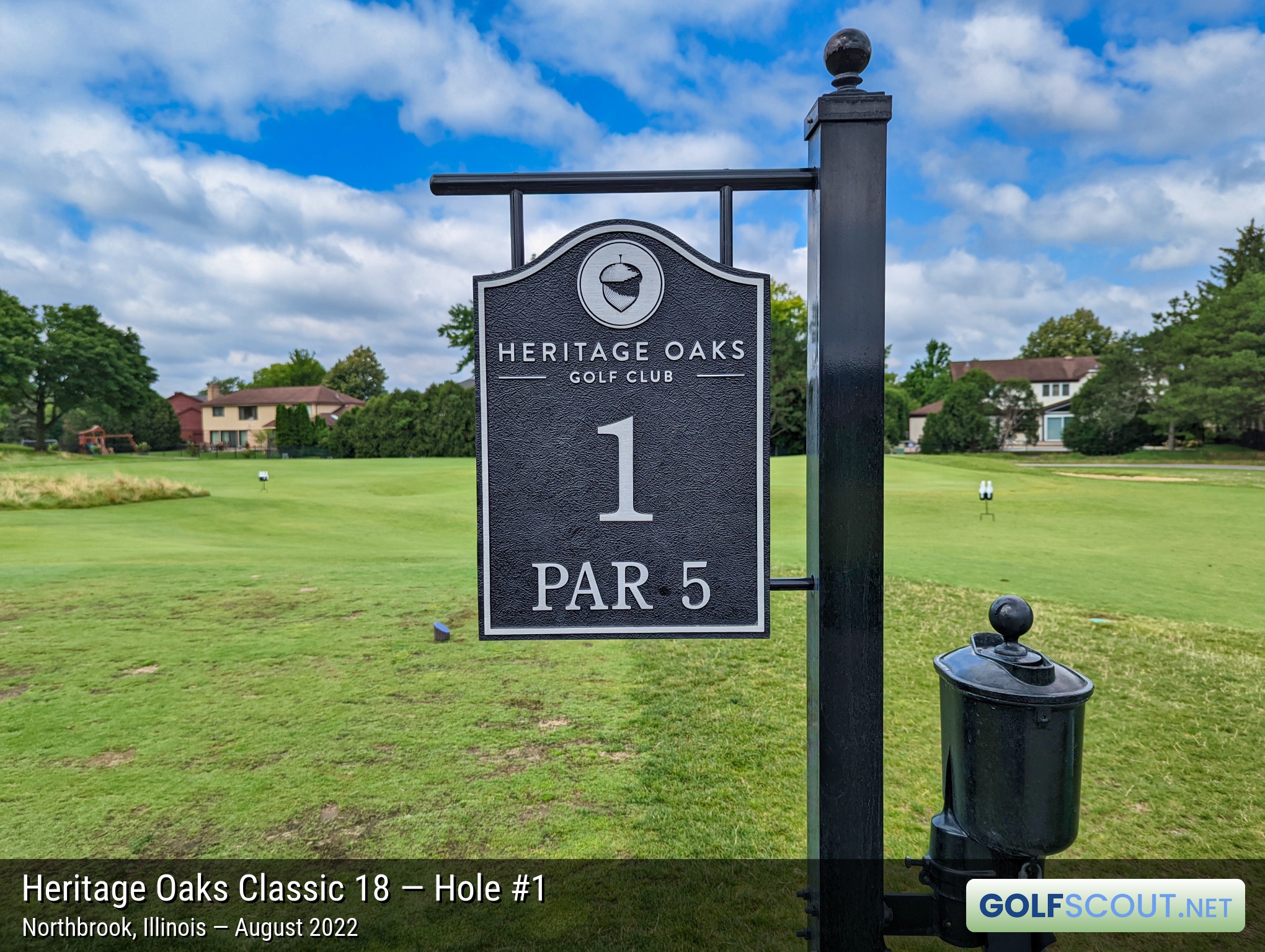 Photo of hole #1 at Heritage Oaks Golf Club - Classic 18 in Northbrook, Illinois. 