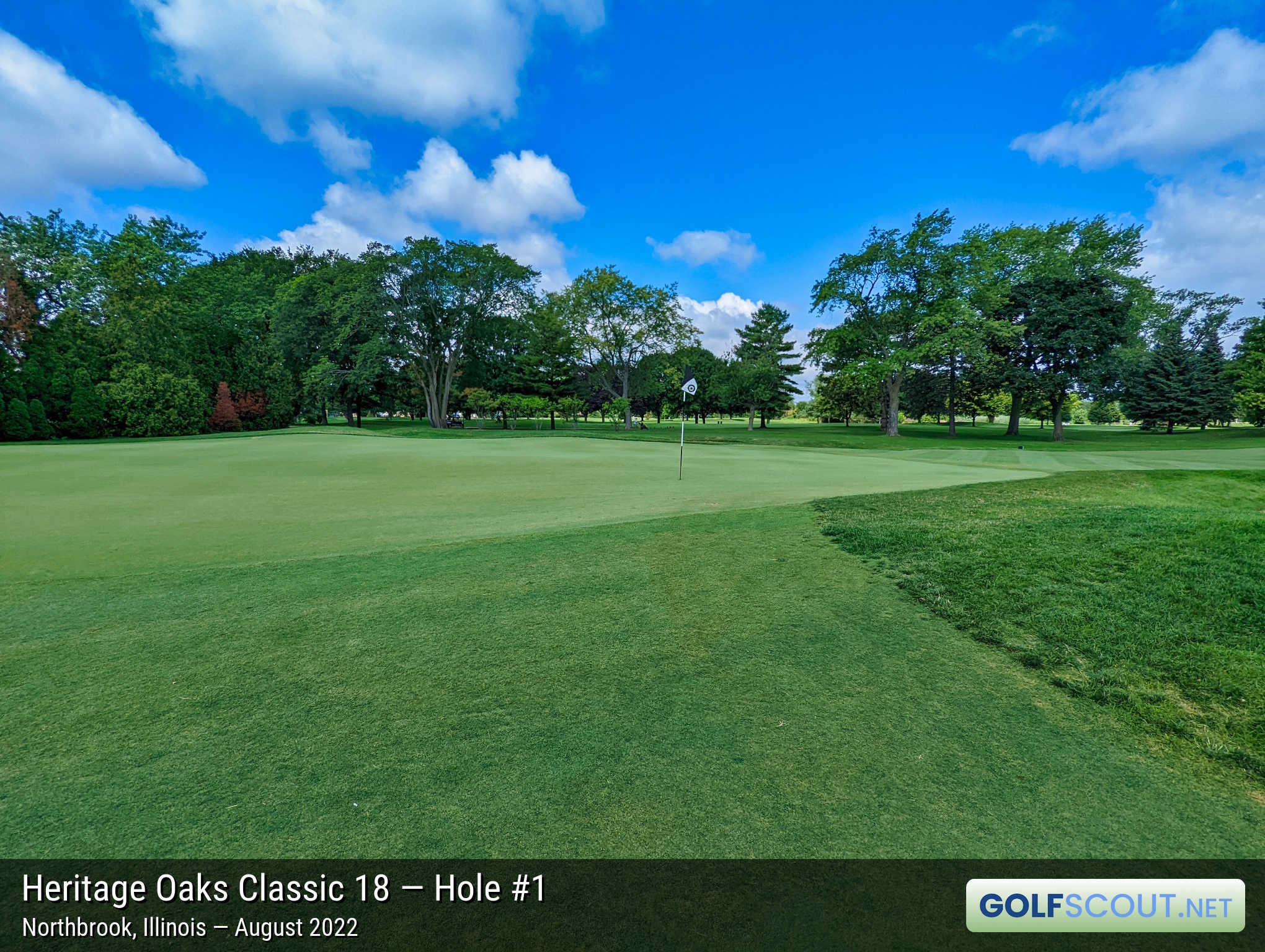 Photo of hole #1 at Heritage Oaks Golf Club - Classic 18 in Northbrook, Illinois. 