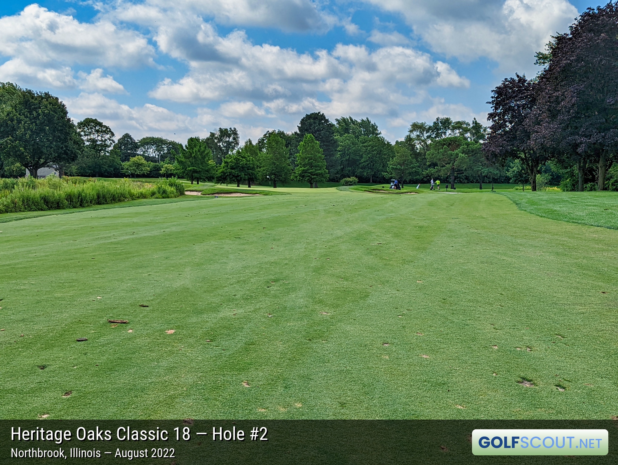 Photo of hole #2 at Heritage Oaks Golf Club - Classic 18 in Northbrook, Illinois. 