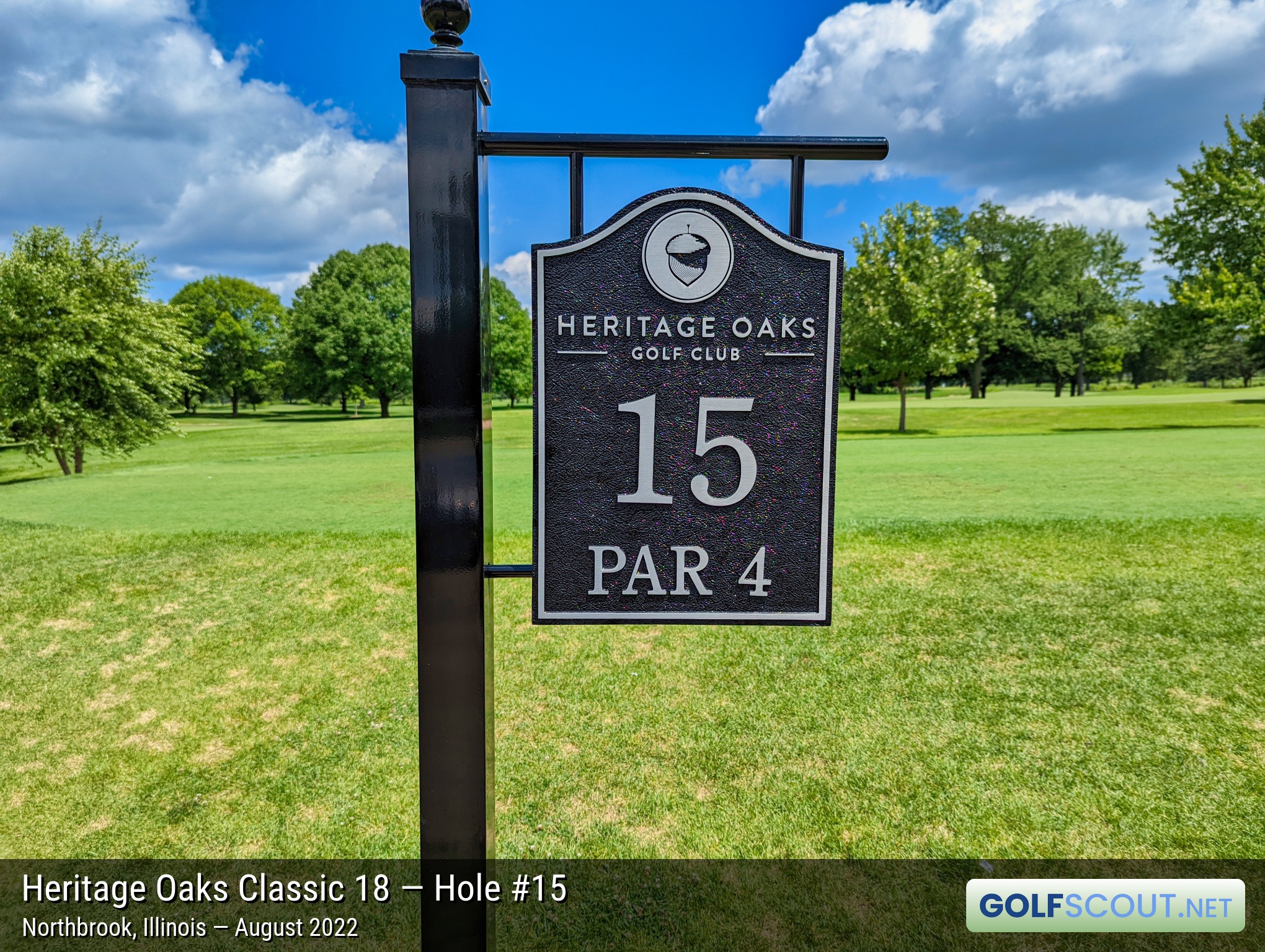 Photo of hole #15 at Heritage Oaks Golf Club - Classic 18 in Northbrook, Illinois. 