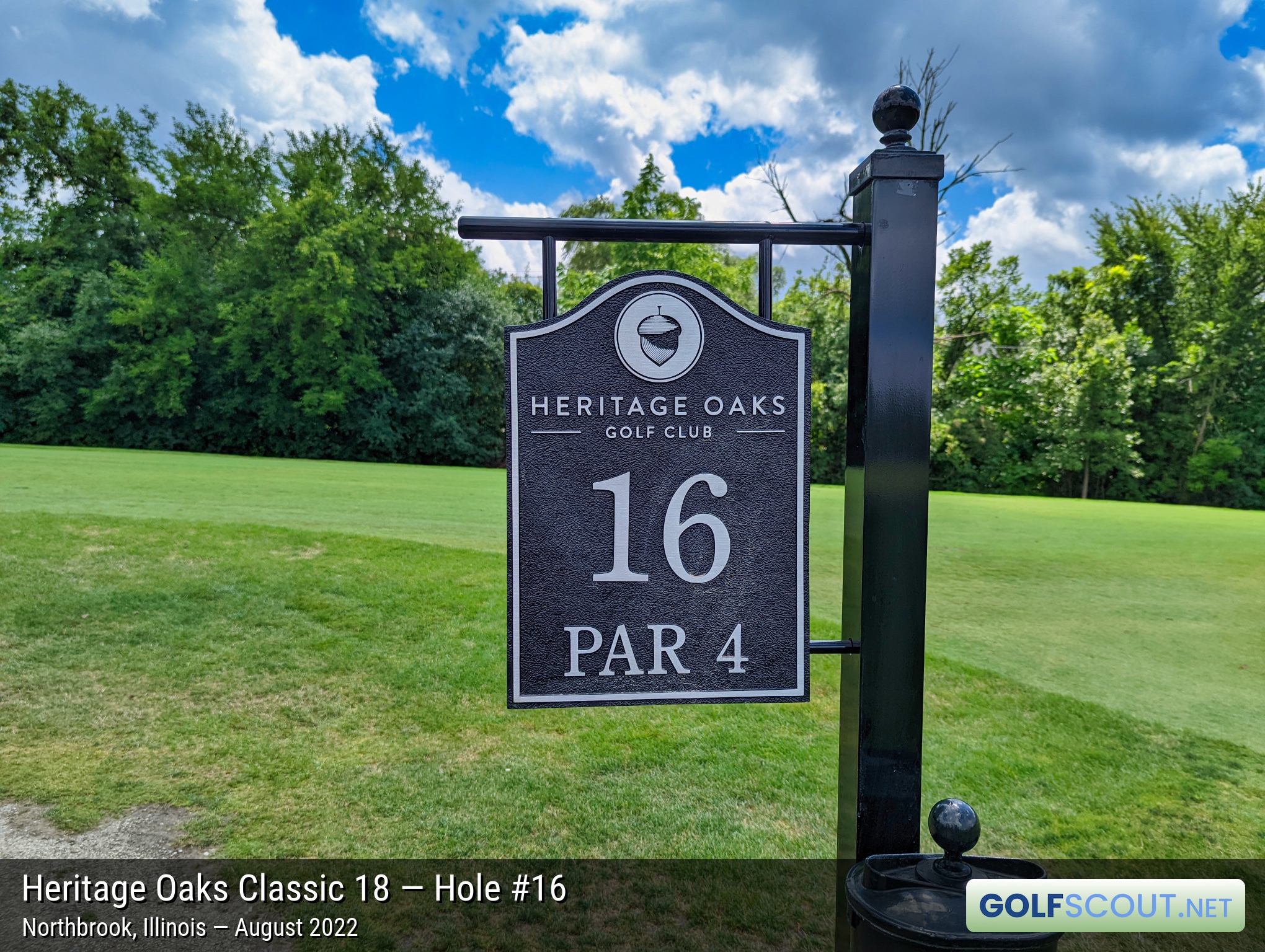 Photo of hole #16 at Heritage Oaks Golf Club - Classic 18 in Northbrook, Illinois. 