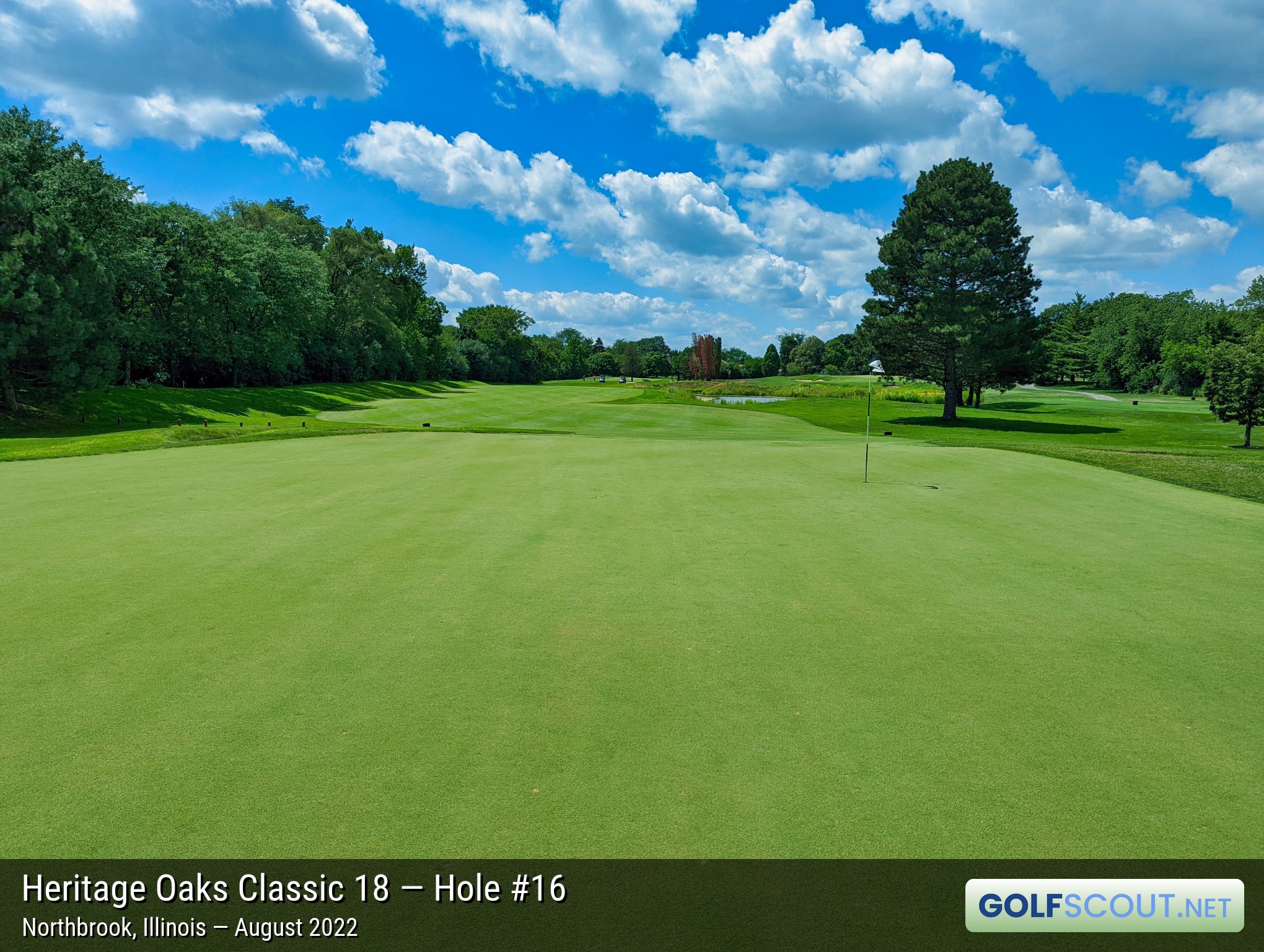 Photo of hole #16 at Heritage Oaks Golf Club - Classic 18 in Northbrook, Illinois. 
