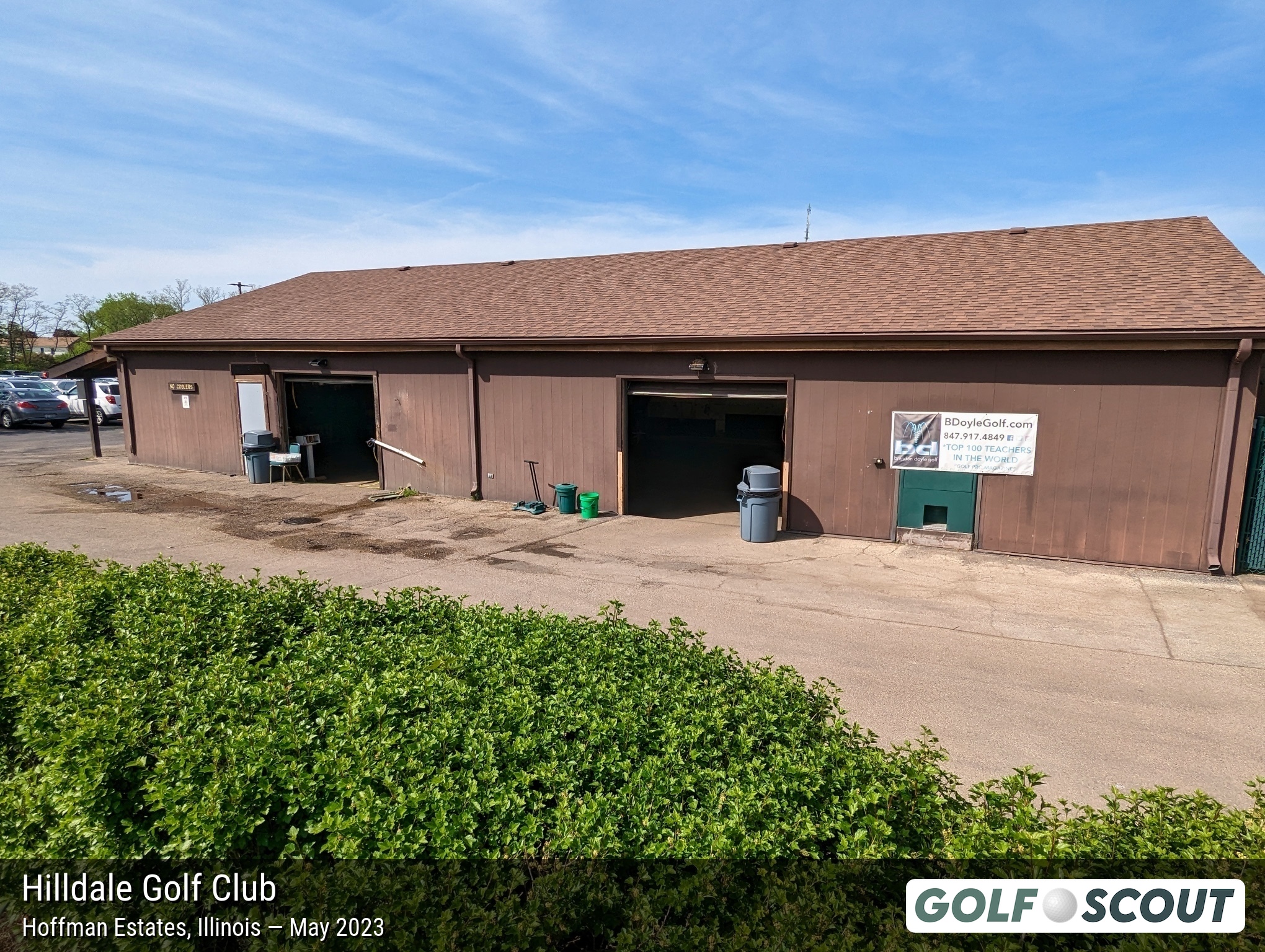 Miscellaneous photo of Hilldale Golf Club in Hoffman Estates, Illinois. This is the cart barn. Last time I was here, there was a crate of gently used golf balls for $1 each. Many looked brand new and were top brands. Pretty good deal! I bought 10.