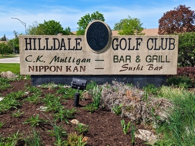Hilldale Golf Club Entrance Sign