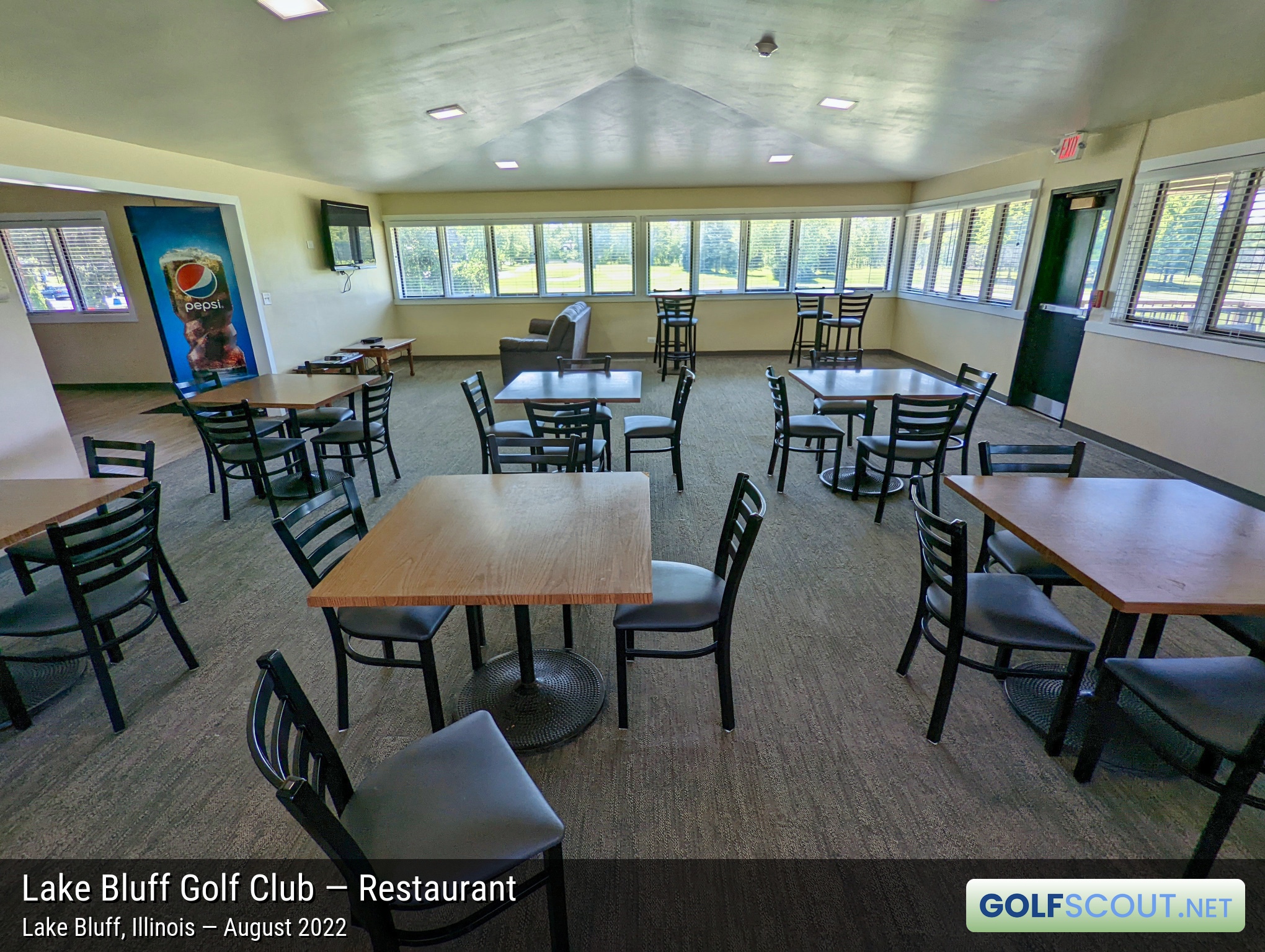 Photo of the restaurant at Lake Bluff Golf Club in Lake Bluff, Illinois. 