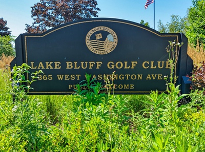 Lake Bluff Golf Club Entrance Sign