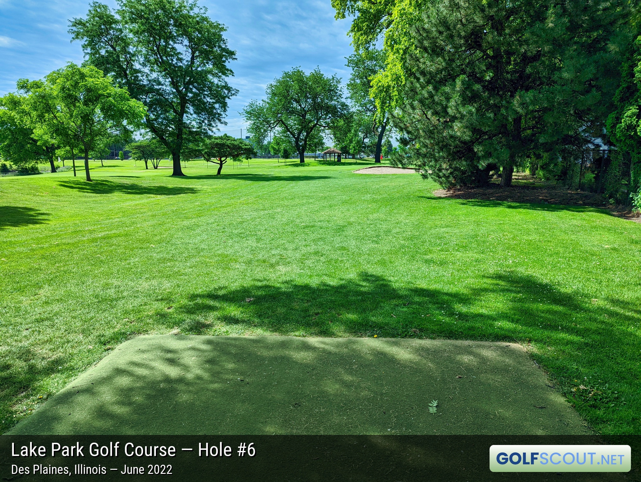 Photo of hole #6 at Lake Park Golf Course in Des Plaines, Illinois. 