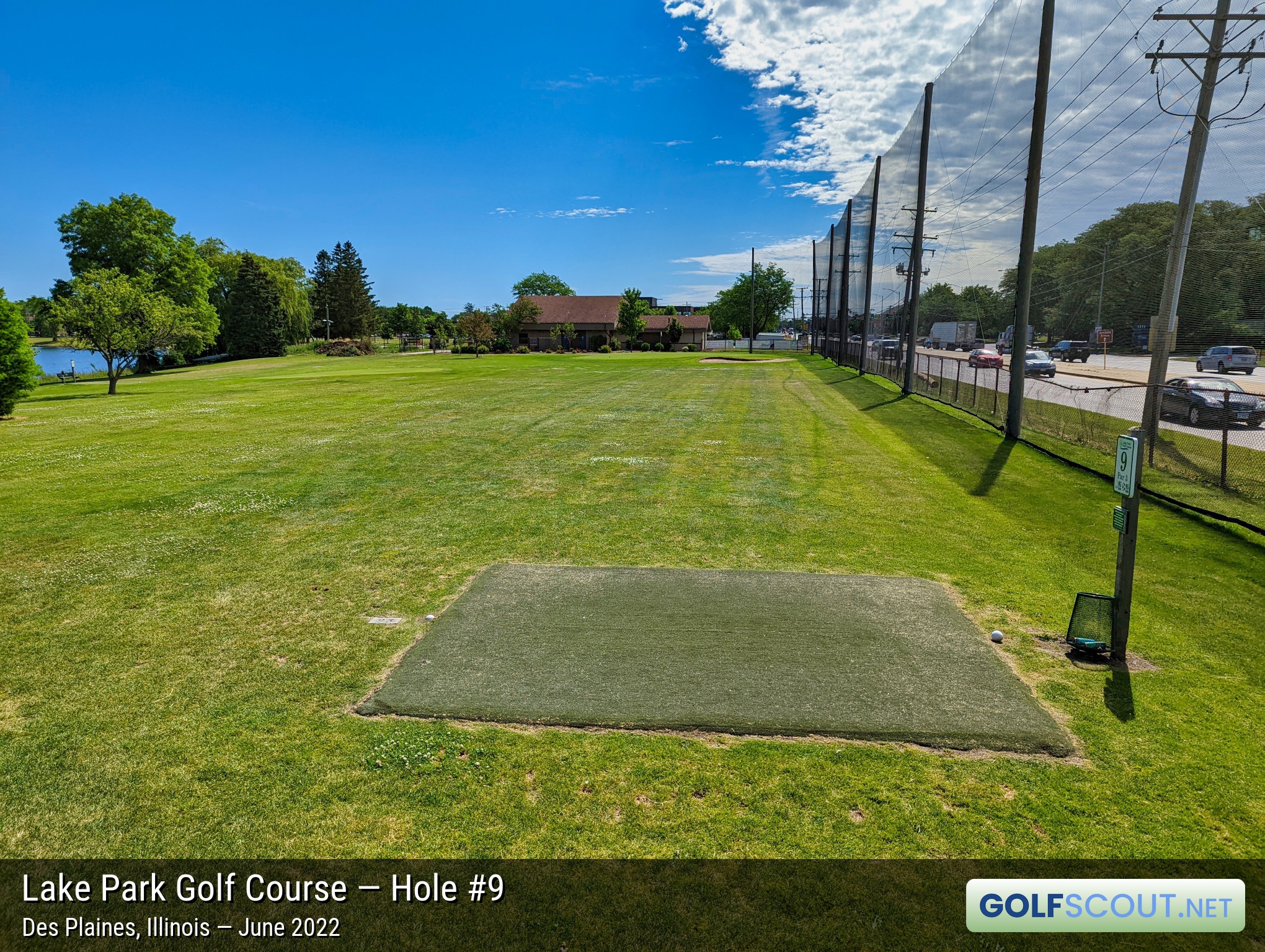 Photo of hole #9 at Lake Park Golf Course in Des Plaines, Illinois. 