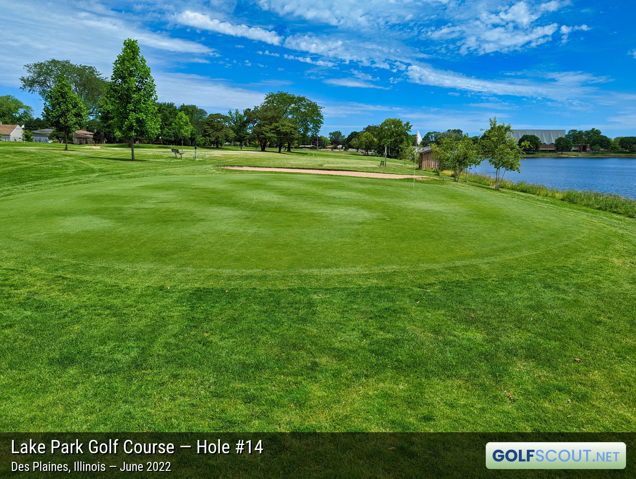 Photo of hole #14 at Lake Park Golf Course in Des Plaines, Illinois. 