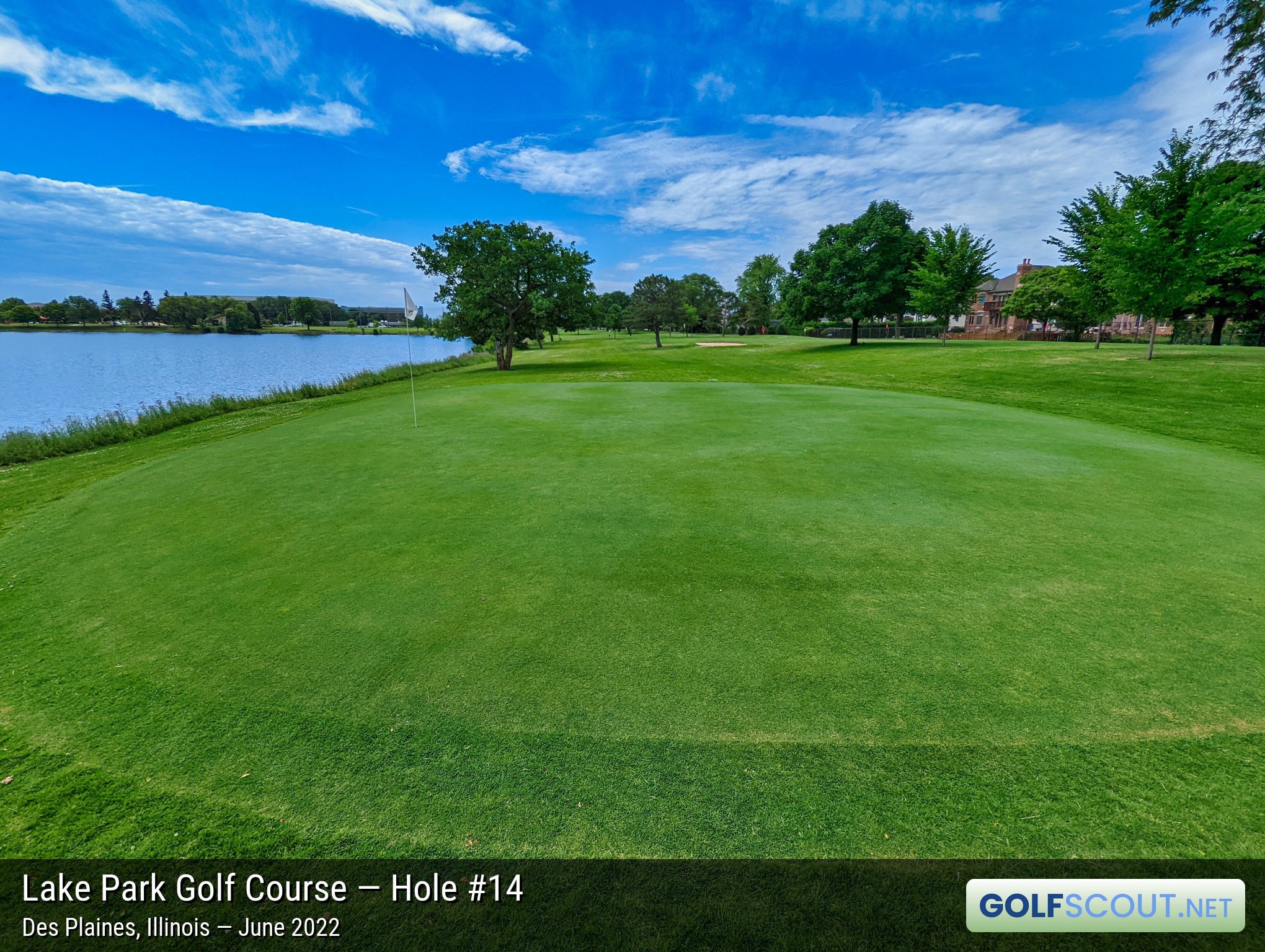 Photo of hole #14 at Lake Park Golf Course in Des Plaines, Illinois. 