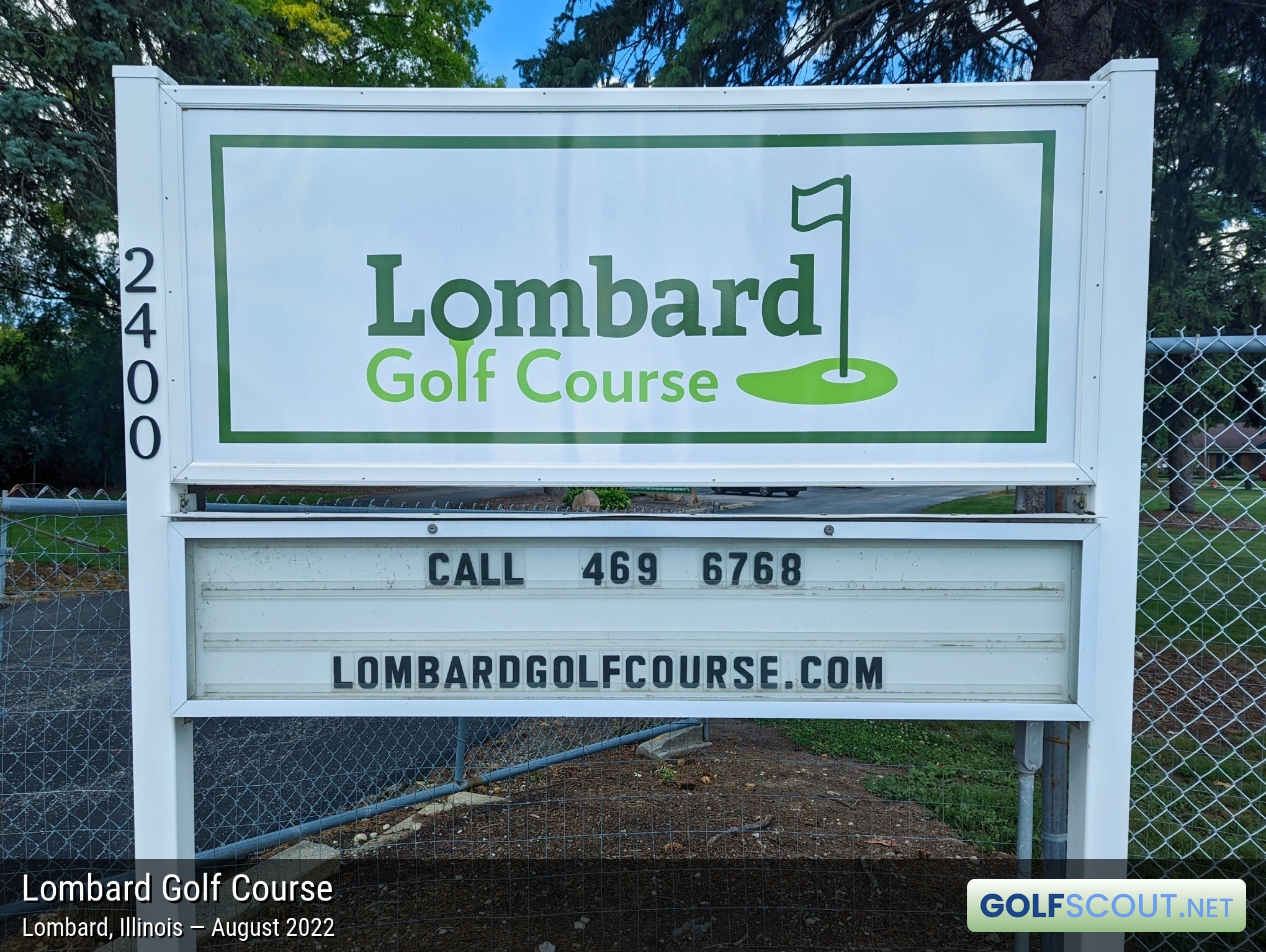 Sign at the entrance to Lombard Golf Course
