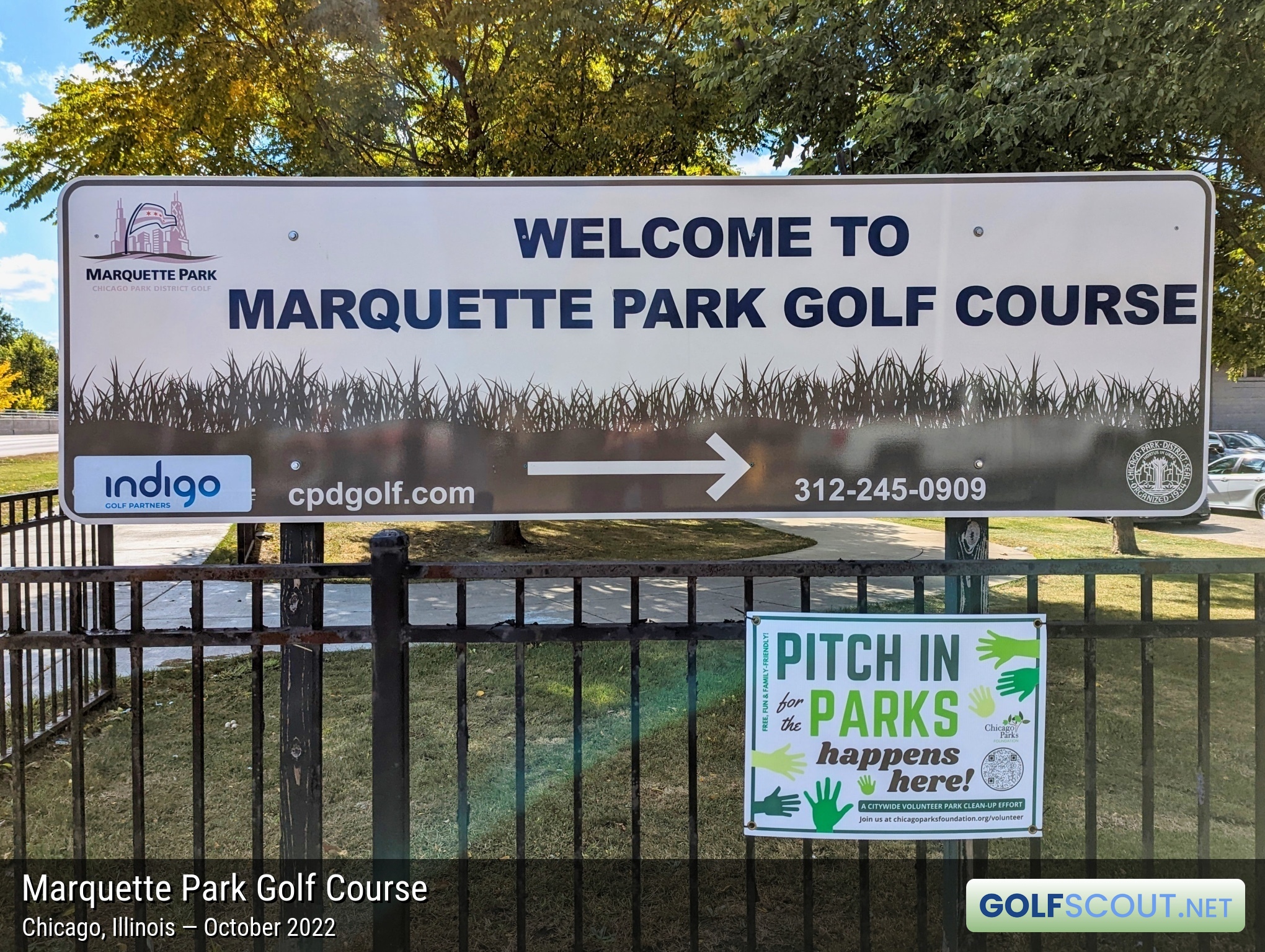 Sign at the entrance to Marquette Park Golf Course