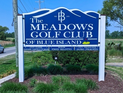 Meadows Golf Club of Blue Island Entrance Sign