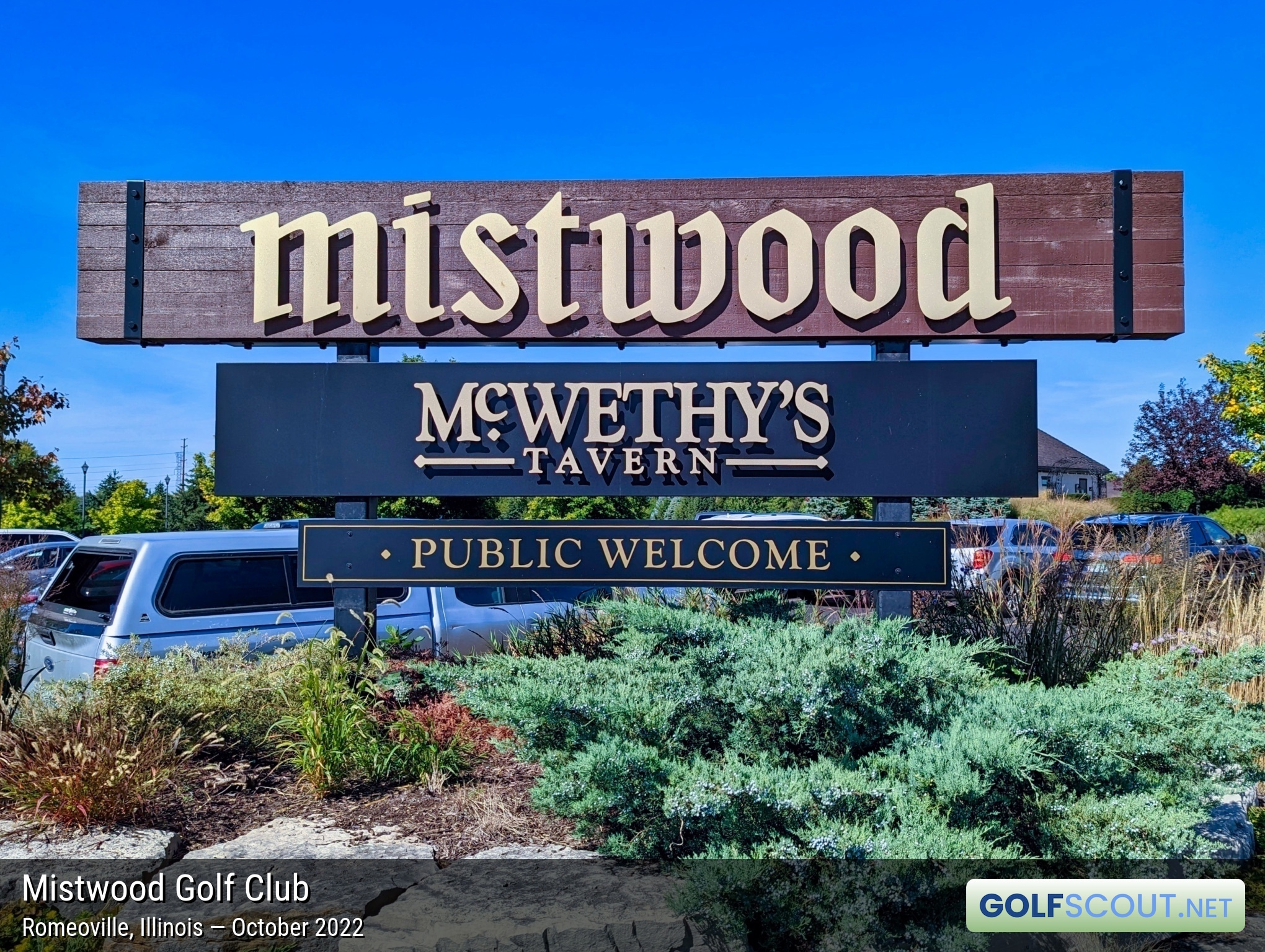 Sign at the entrance to Mistwood Golf Club
