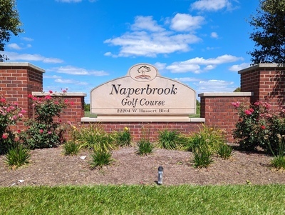 Naperbrook Golf Course Entrance Sign