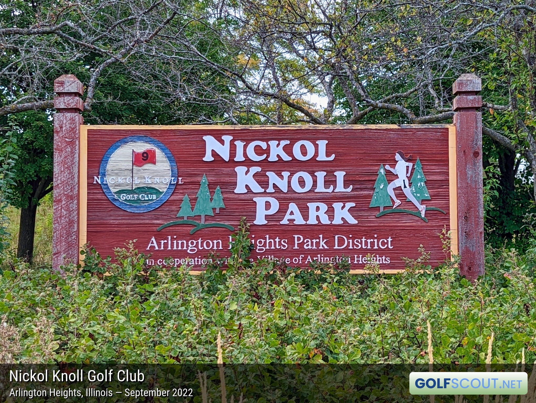 Sign at the entrance to Nickol Knoll Golf Club