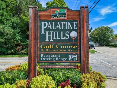 Palatine Hills Golf Course Entrance Sign