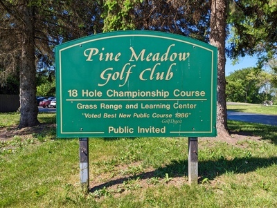 Pine Meadow Golf Club Entrance Sign
