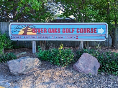 River Oaks Golf Course Entrance Sign