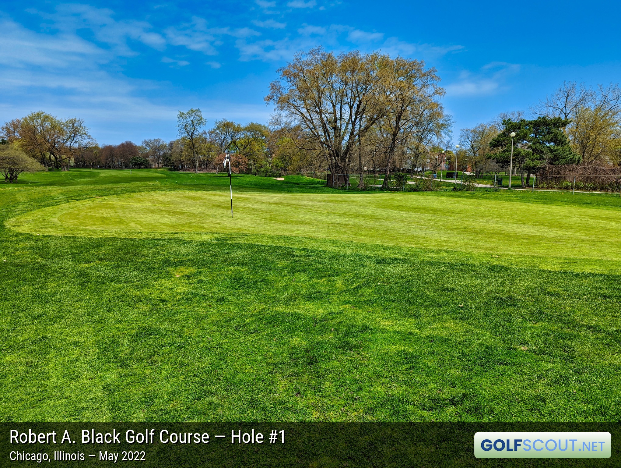 Photo of hole #1 at Robert A. Black Golf Course in Chicago, Illinois. 