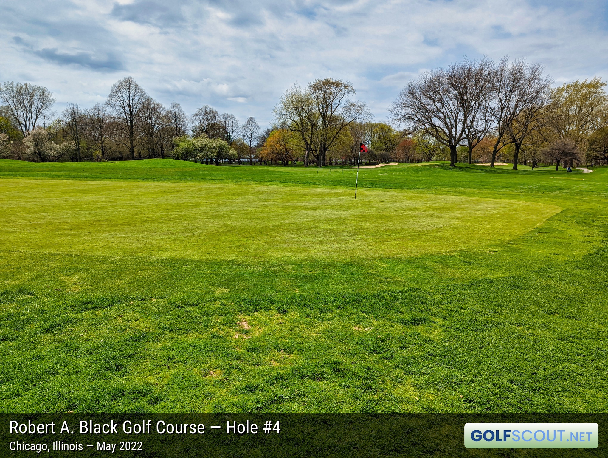 Photo of hole #4 at Robert A. Black Golf Course in Chicago, Illinois. 